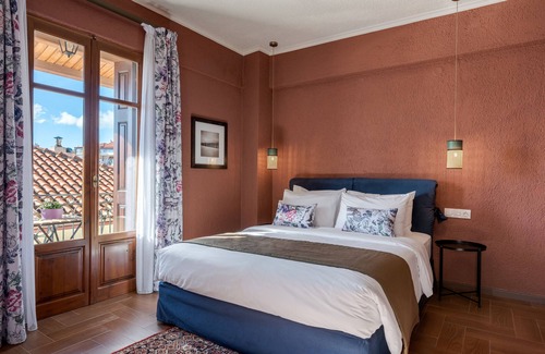 Arachova House | Paeonia