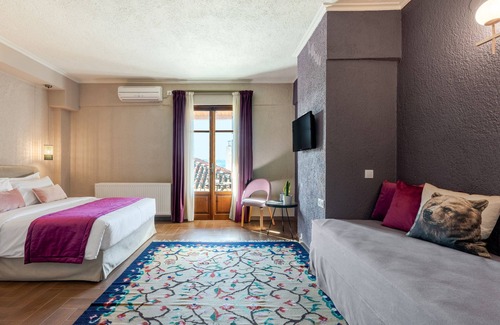 Arachova House | Paeonia