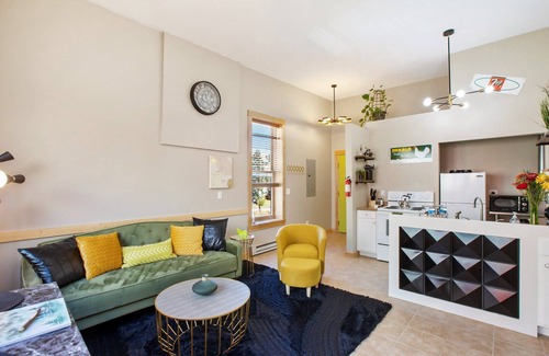 Victor Apartment | Page 2, Mid-Century Modern