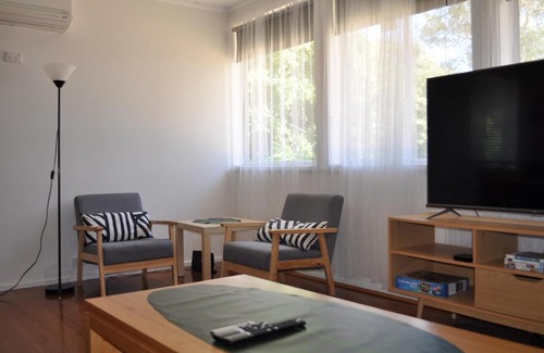 Page House | Page 3BR House, Free WiFi, Netflix, Parking
