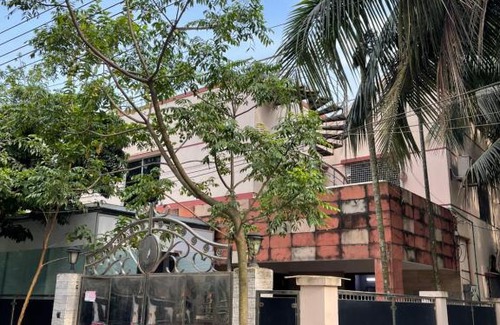 Dhaka Villa | Pakhir basha