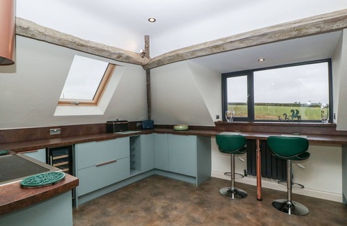 Hereford House | PALACE FARMHOUSE, pet friendly, with a garden in St Weonards