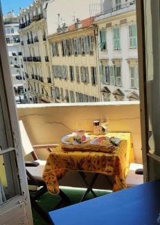 Musicians Quarter Apartment | Palais Clemenceau