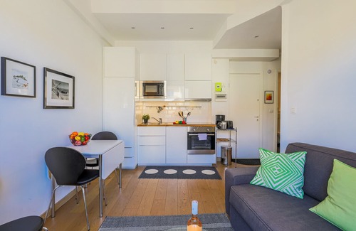 Musicians Quarter Apartment | PALAIS L'ESCURIAL AP4069 by RIVIERA HOLIDAY HOMES