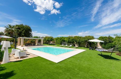 Bisceglie Villa | Palazzo Biscilia with private pool - Happy Rentals