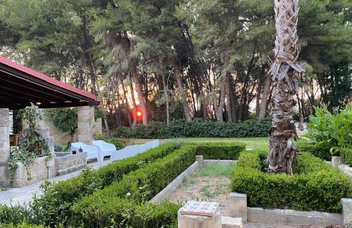 San Pietro in Lama Bed & Breakfast | Palazzo de Carlo e il parco dei 7 pozzi