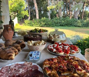 San Pietro in Lama Bed & Breakfast | Palazzo de Carlo e il parco dei 7 pozzi