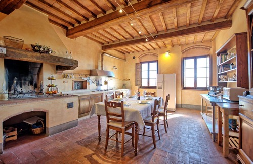 Colle di Val d'Elsa Apartment | Palazzo del Capitano - Apartment in Colle di Val d'Elsa