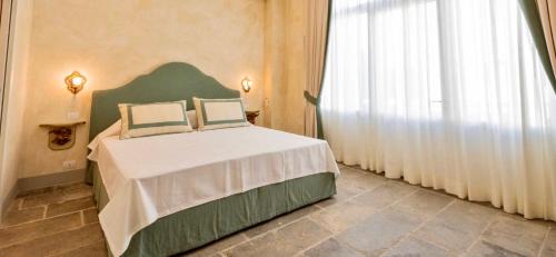 Historic Centre House | Palazzo Mantua Benavides Suites & Apartments