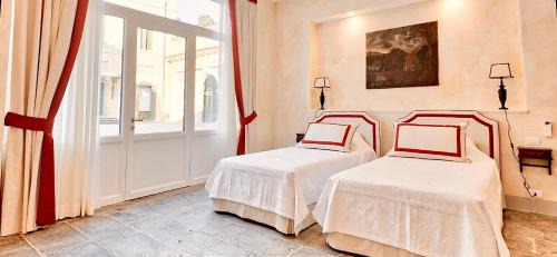 Historic Centre House | Palazzo Mantua Benavides Suites & Apartments