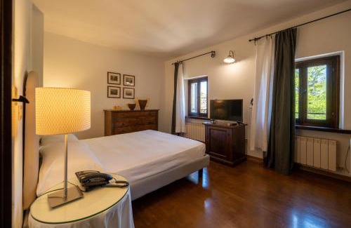 Montegridolfo Hotel | Palazzo Viviani - Castello di Montegridolfo