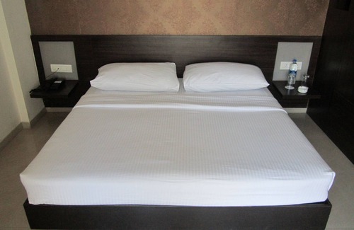 Navi Mumbai Hotel | Pallavi áVIDA