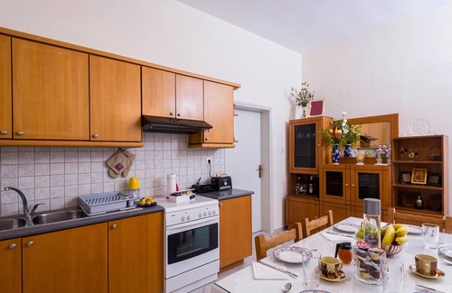 Sfinari Apartment | Palm Beach House