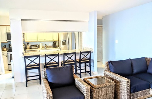 Estate Golden Rock Condo | Palm Breezes