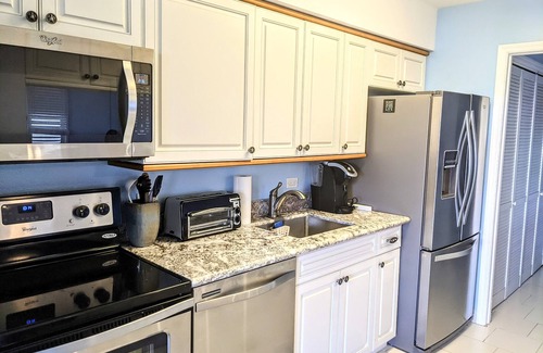 Estate Golden Rock Condo | Palm Breezes