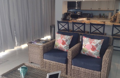 Estate Golden Rock Condo | Palm Breezes