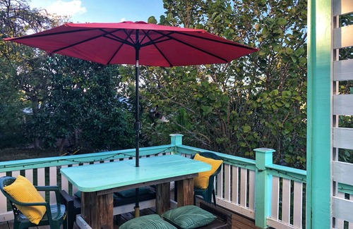Spanish Wells House | Palm Cottage - 3 Bedroom Beach Cottage just steps from the beach