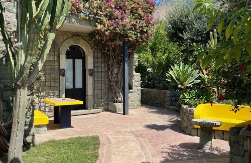 Panza Apartment | "Palm Cottage" with garden, swimming pool and spa hot tub