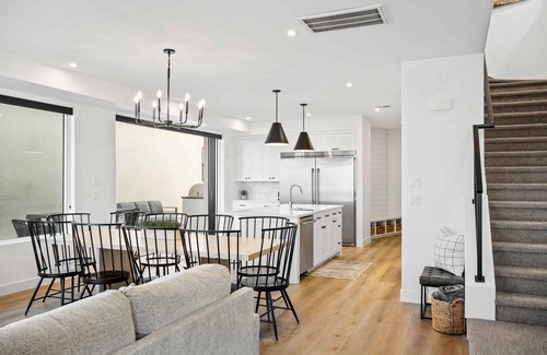 St. George House | Palm Desert Oasis: Desert Color Lagoon + Beaches
