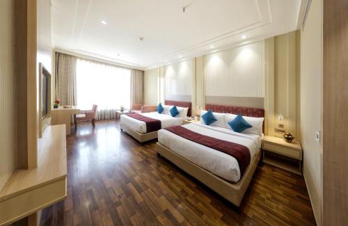 Delhi Hotel | Palm Green Hotel & Resorts