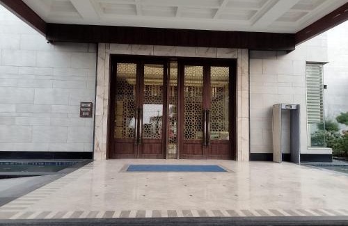 Delhi Hotel | Palm Green Hotel & Resorts