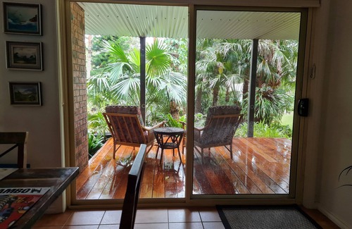 Elizabeth Beach Apartment | Palm Grove apartment @ Elizabeth Beach , tranquil grounding, healing setting