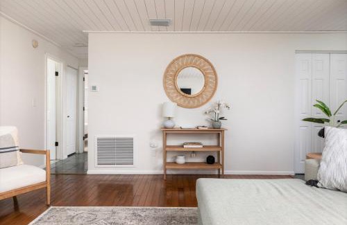 Walsingham House | Palm House~Heated Pool~8 min to Beach