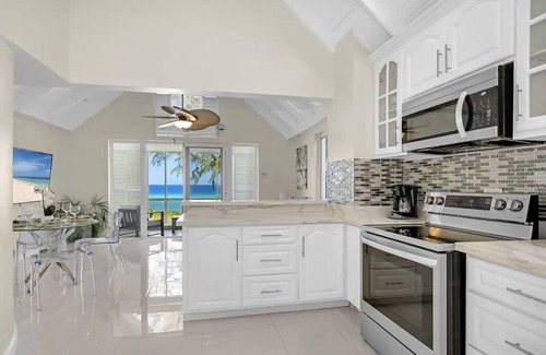 St.Bran's Burg Apartment | Palm JA SCF36 - Stunning 1 BR w/ Pool & Ocean View