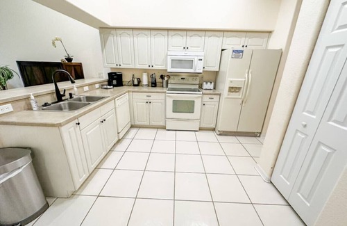 Pebble Beach Villa | Palm Retreat new Englewood Beach