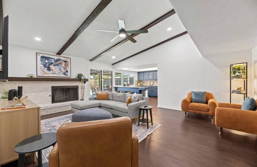 The Colony House | Palm Springs/Pool & Game Room!