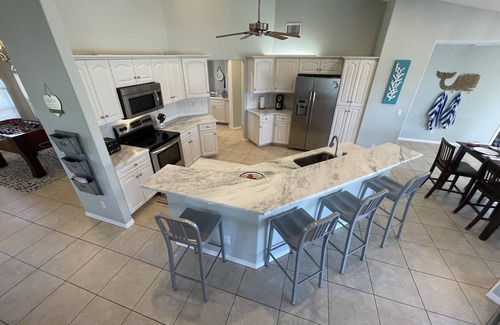 Jacarandas House | Palm Tree Place-Pool-Game area-Perfect for families and close to golf courses!