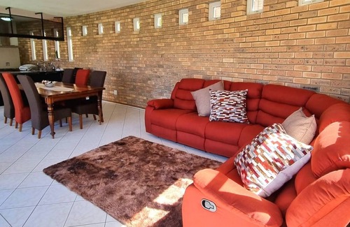 Walmer Villa | Palm valley Inn, self-catering vacation accommodation 5 minutes from the Airport
