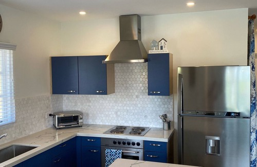Washington Condo | Palma Real "EXTRA CLEAN" Condo Near Everything.