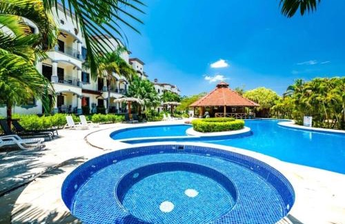 Villarreal Apartment | Palmas de Tamarindo Resort, 304E
