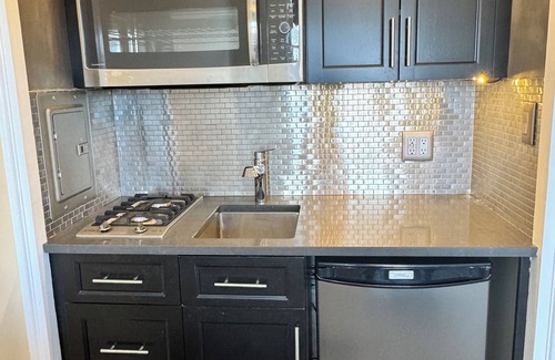 Princeton Apartment | Palmer Square Studio in Downtown Princeton—Directly Across from University!