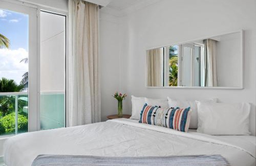 Puerta de Tierra Apartment | Palmera View Studio - Waterfront studio in the heart of San Juan