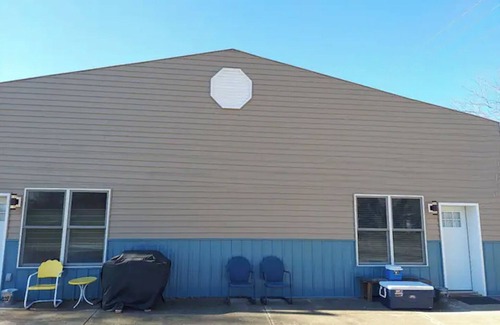 Grand River Apartment | Palmers Hideaway Best Value Studio in Prime Hunting Area