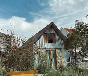 Phuong House | Pampas House