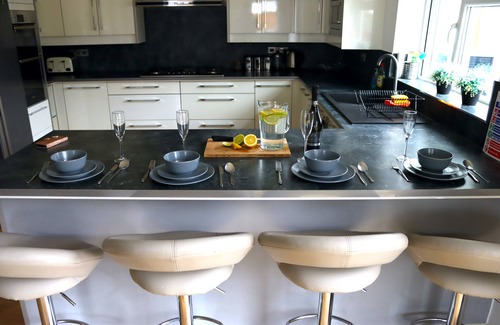 Ferndown House | Pamper house holiday home and annex
