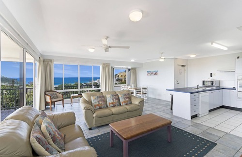 Coolum Beach Hotel | Pandanus Coolum Beach