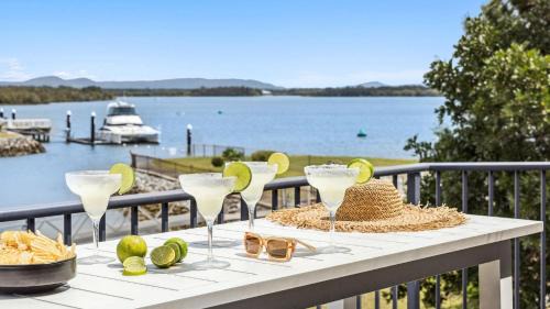 Yamba House | Pandanus - Spacious Waterfront Escape