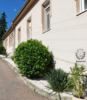 Pannonhalma Apartment | Pannovitéz vendégház