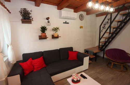Vertestolna Apartment | Panorámás Vendégház