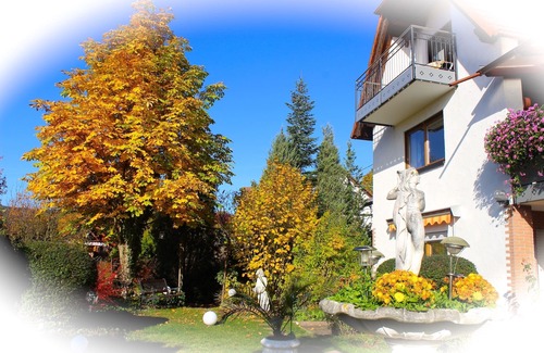 Bad Bocklet Apartment | Panoramasuite vacation apartment (65sqm) with a view of the Saale valley and Vorrhön