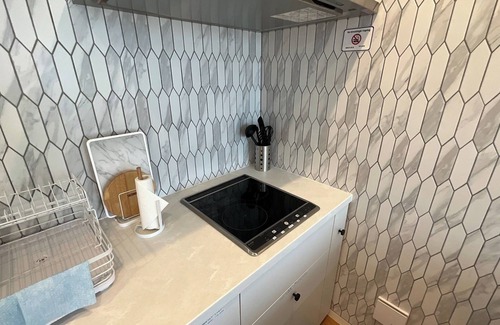 Kamakura House | Panoramic ocean view of Kamakuras coastline En /Kamakura Kanagawa