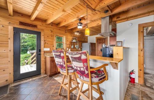 Dickel Apartment | Panoramic Paradise 3BR Cabin with Idyllic Views