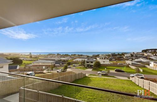 San Remo House | Panoramic Paradise 4-BR San Remo