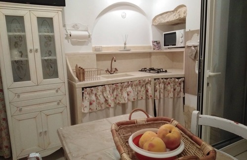 L'Assunta Villa | Panoramic trulli for 7 people in the hills with exclusive swimming pool 8 km from the sea