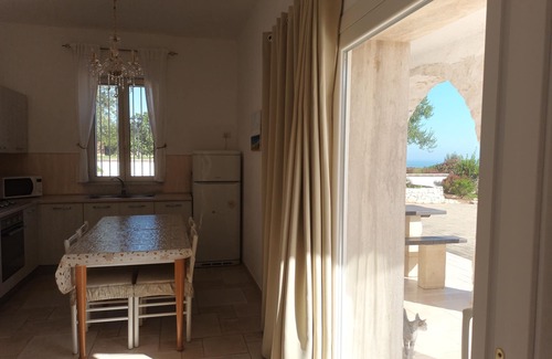 L'Assunta Villa | Panoramic trulli for 7 people in the hills with exclusive swimming pool 8 km from the sea