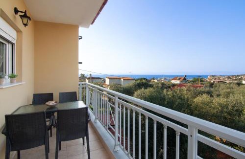 Megalos Prinos Apartment | Panoramic View House